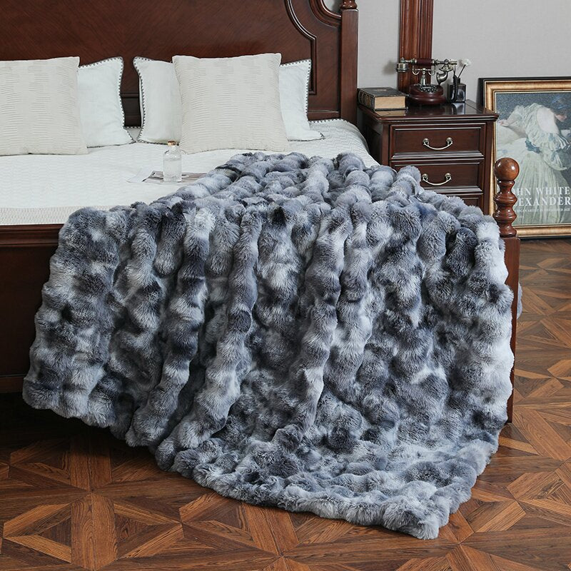 Ultra Soft Faux Blanket - The Comfort You've Been Missing
